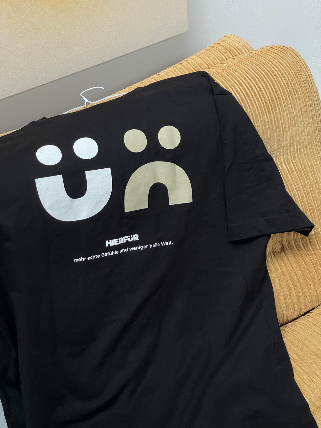 Echte Gefühle T-Shirt BLACK
